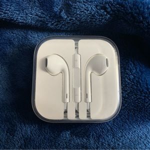 Apple EarPods